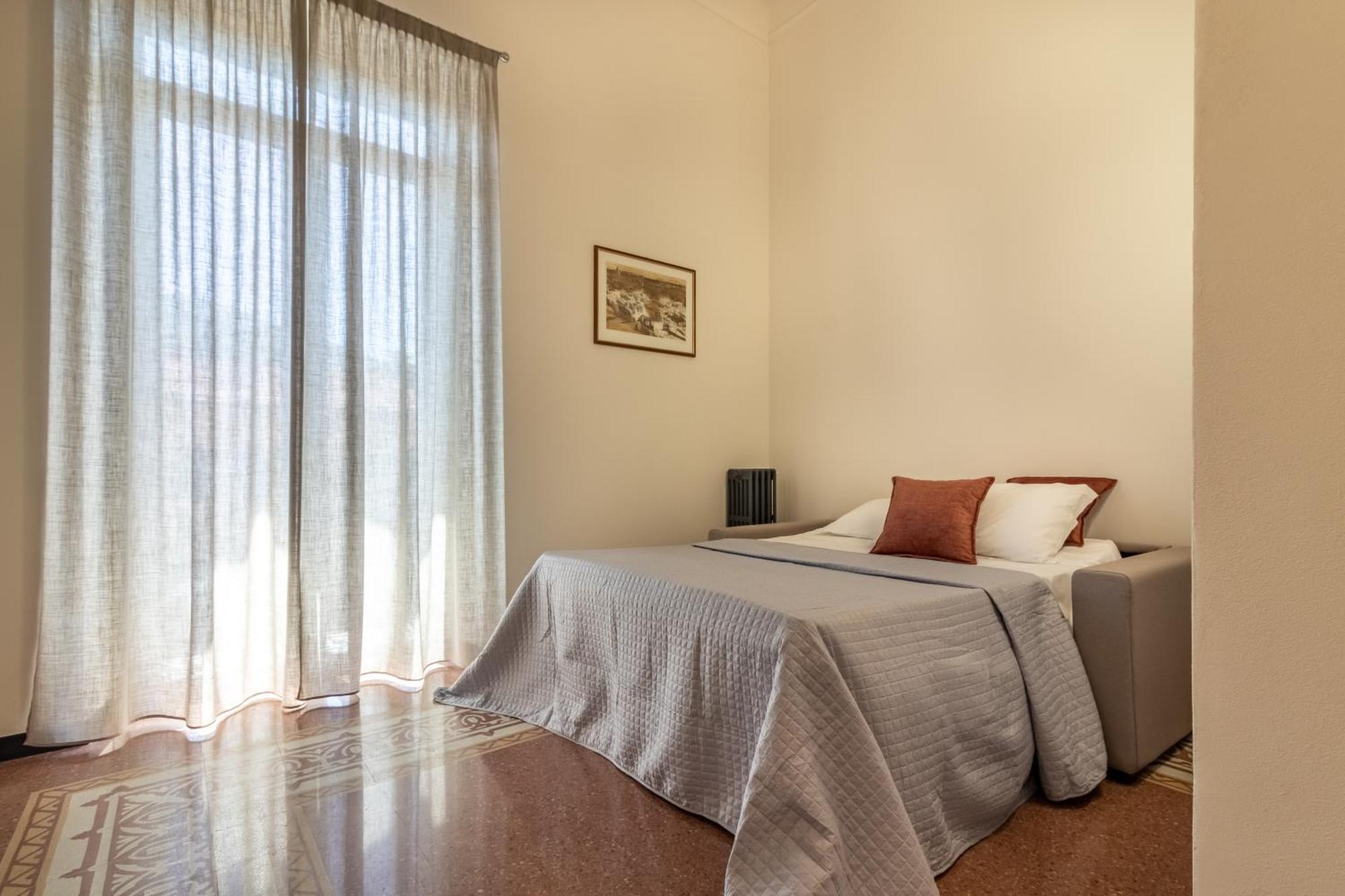 Oldoini Luxury And *